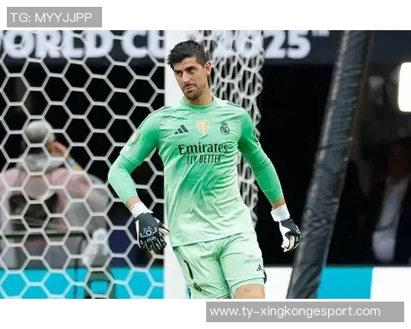 库尔图瓦批评巴萨与黄潜海外赛影响公平性强调西甲主客场差异显著